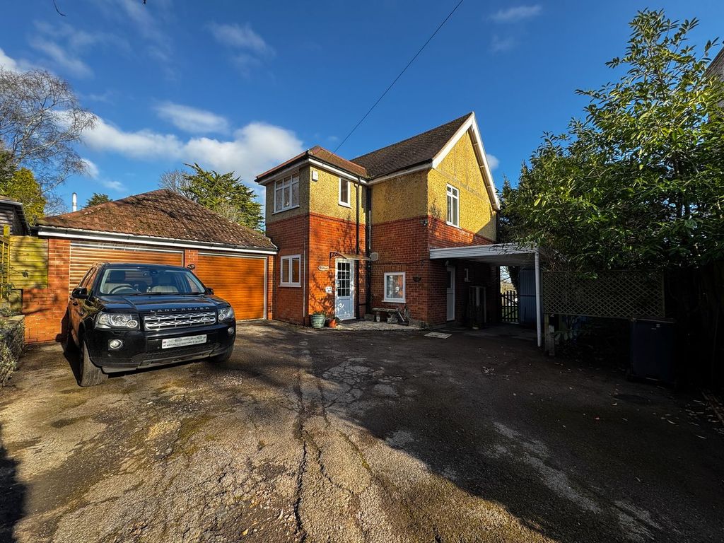 Property photo 1 of 36