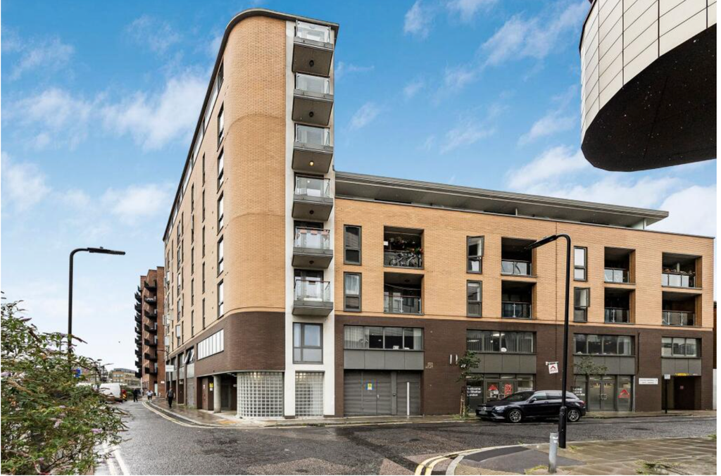 Property photo 1 of 9