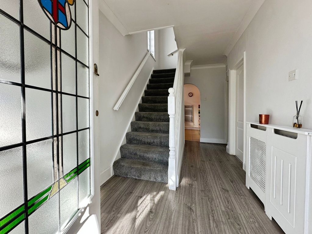Property photo 2 of 18