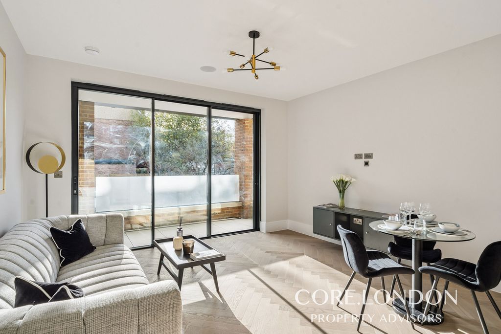 Property photo 1 of 9