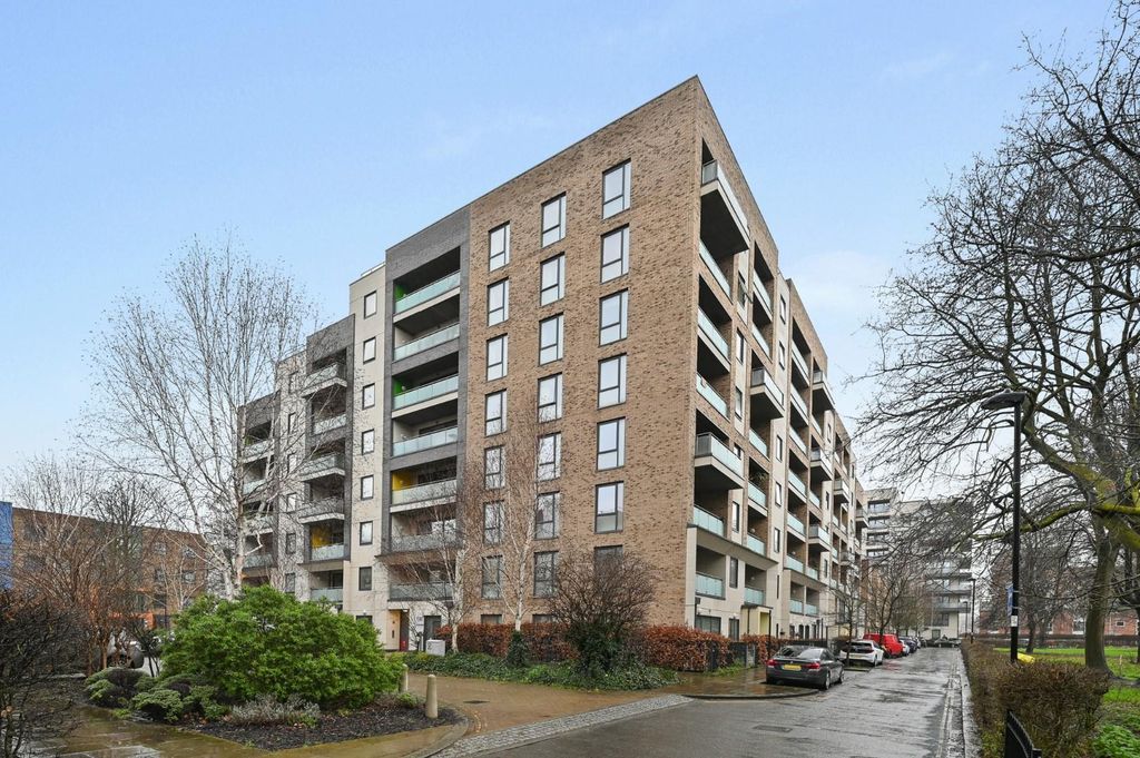 Property photo 1 of 12