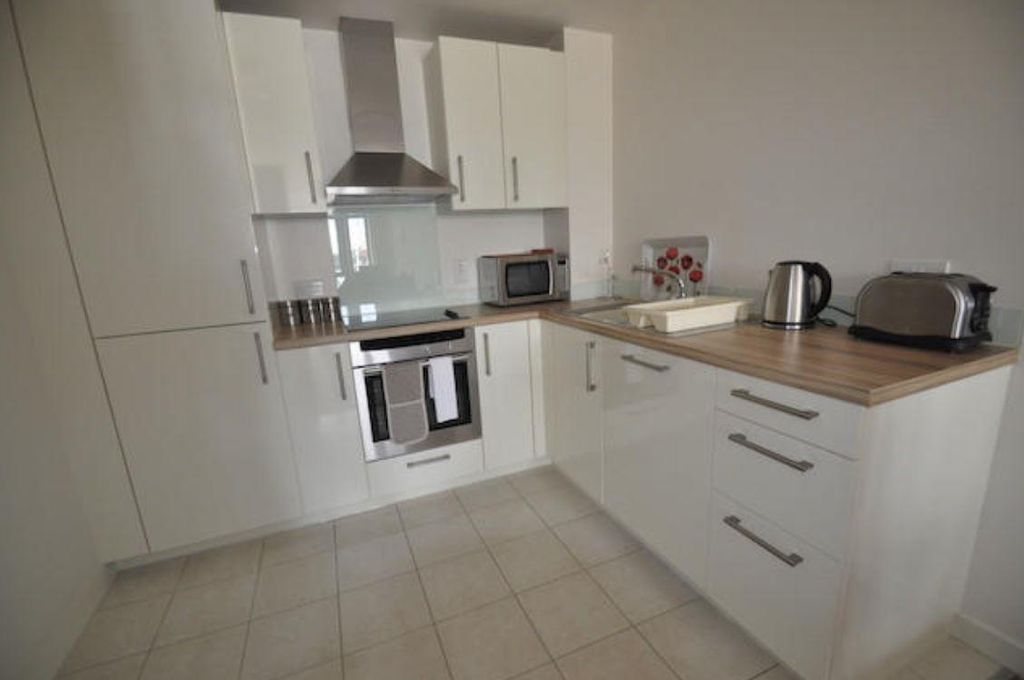 Property photo 3 of 6 Kitchen.Jpg