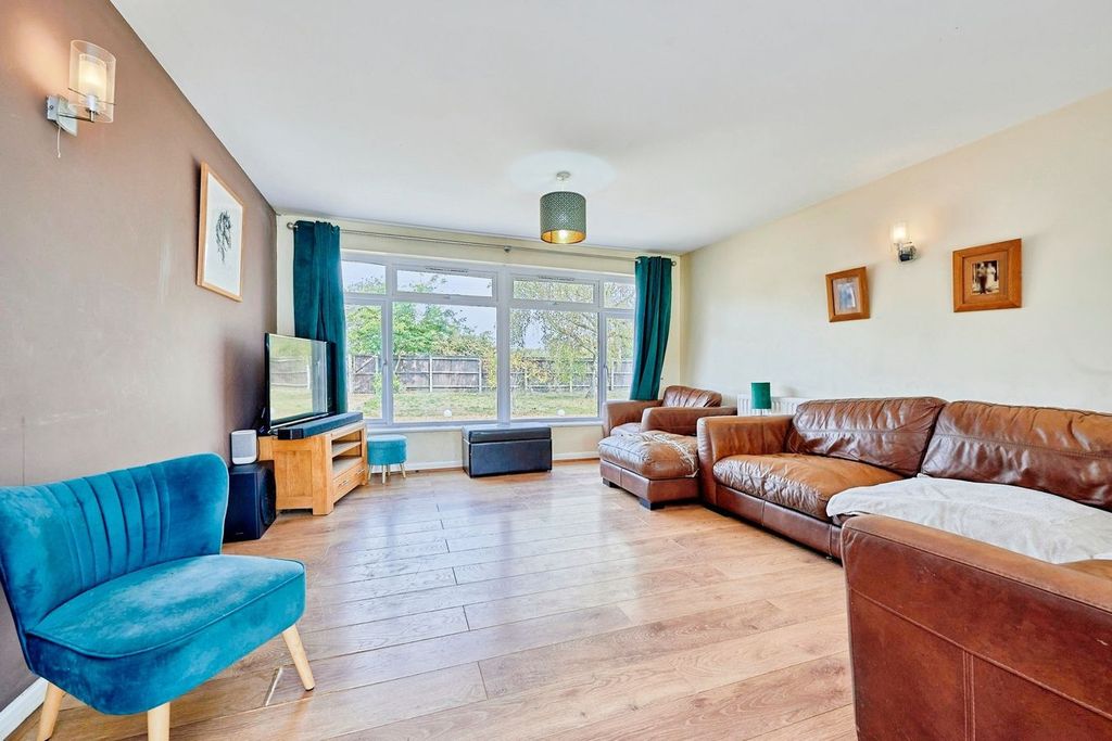 Property photo 3 of 30