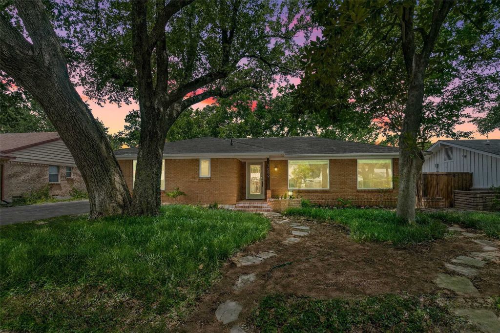 Property photo 1 of 31