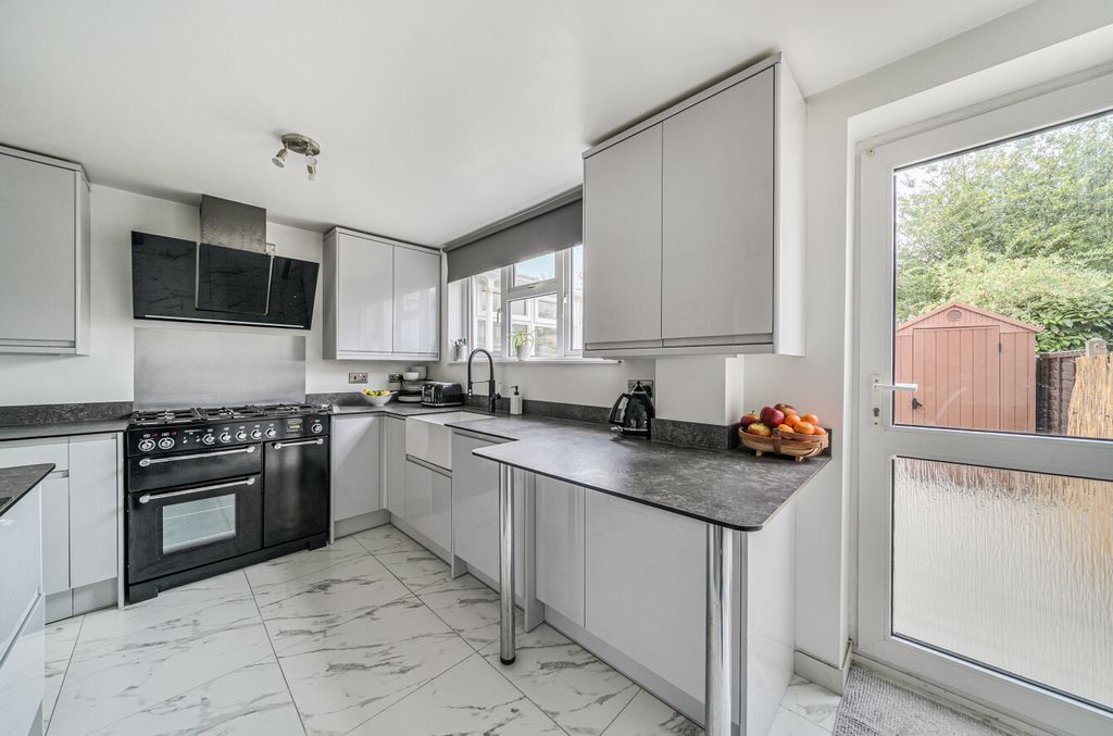 Property photo 2 of 18 Picture 2