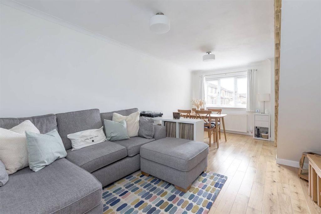 Property photo 2 of 20 Picture No. 16