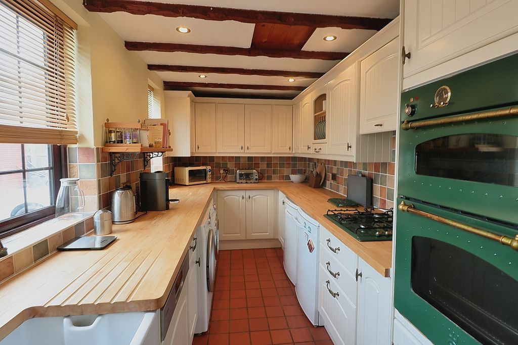 Property photo 3 of 18 0519(18)