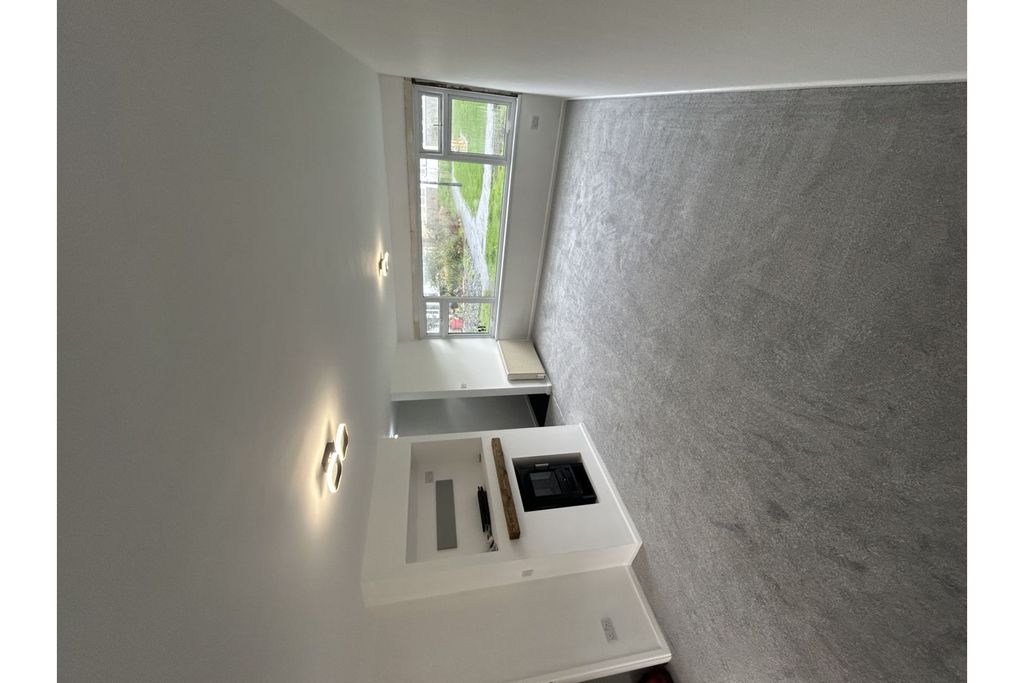 Property photo 3 of 25