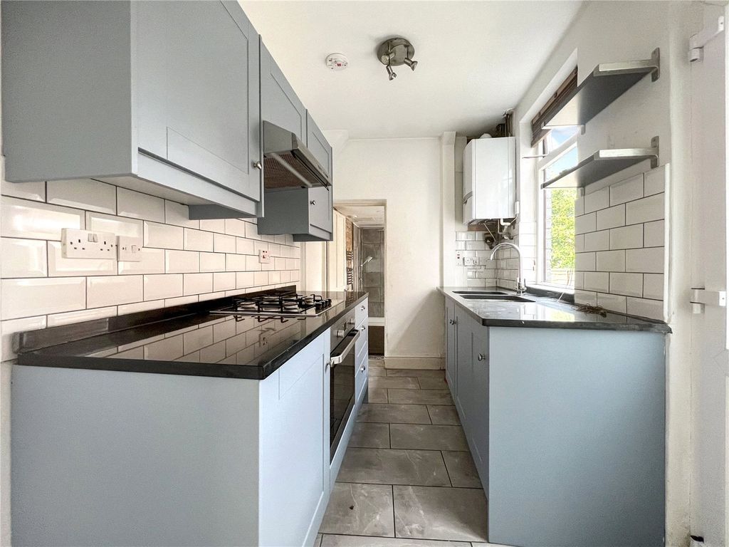 Property photo 3 of 15 Kitchen