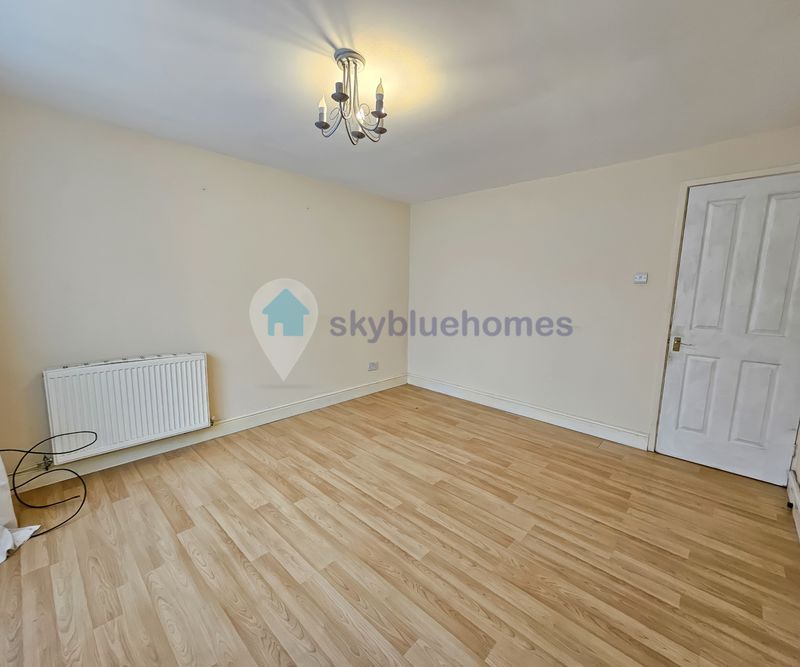 Property photo 1 of 13 Photo 10