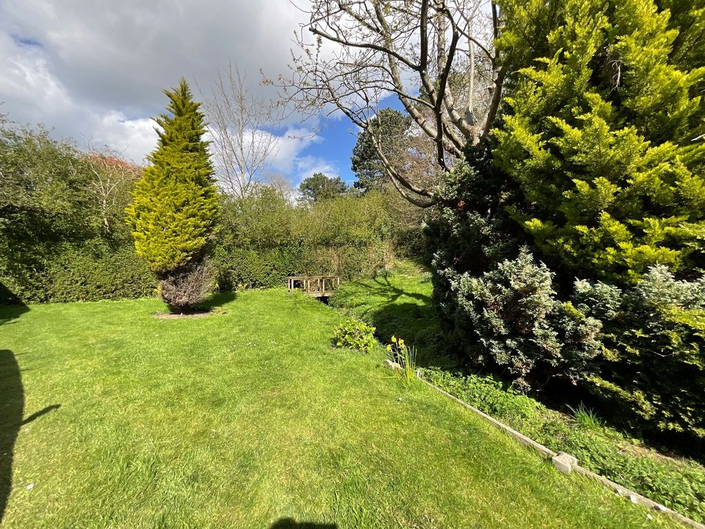 Additional image 15 of 2 bed flat for sale64-70 Hackness Road, Scarborough YO12