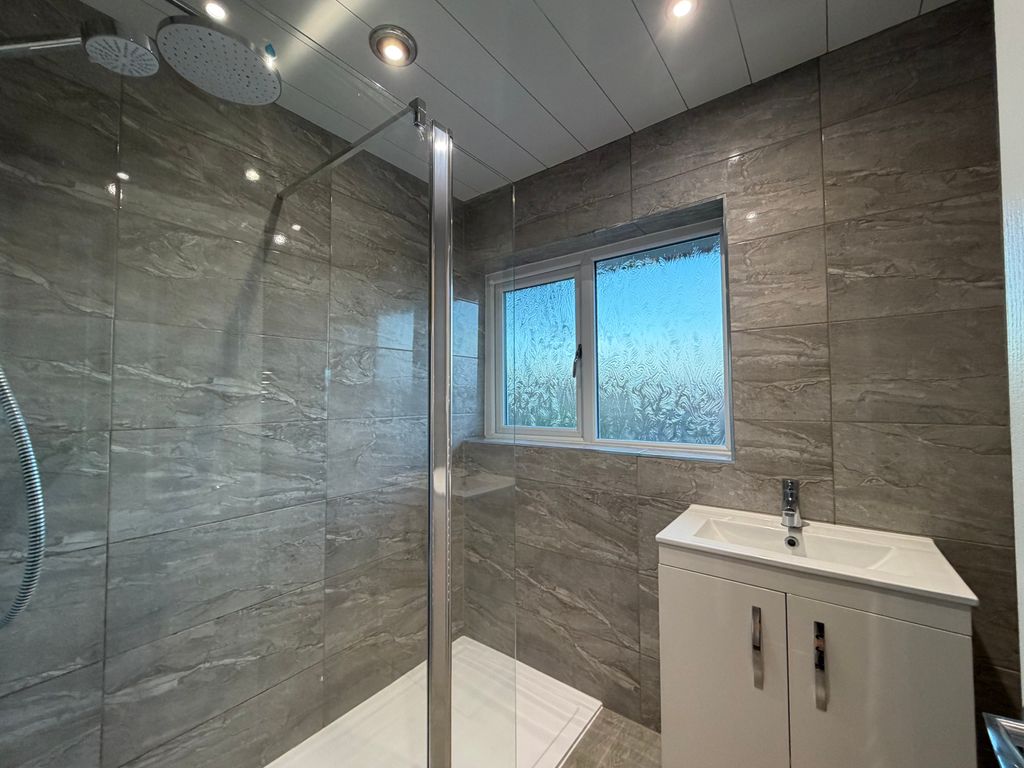 Property photo 2 of 5 Image