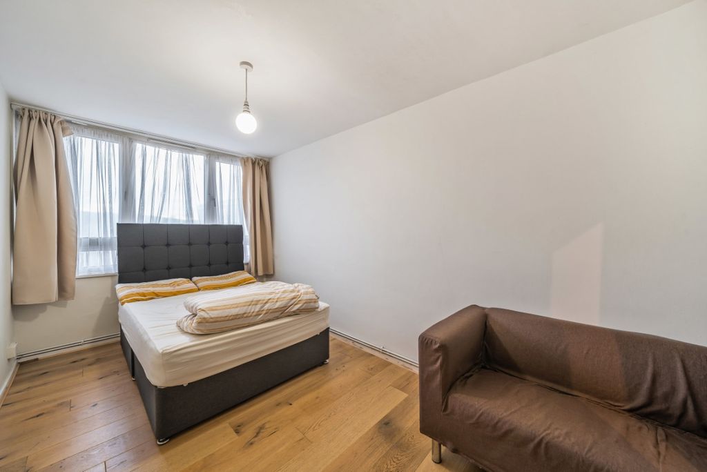 Property photo 3 of 6 1059858 (5)