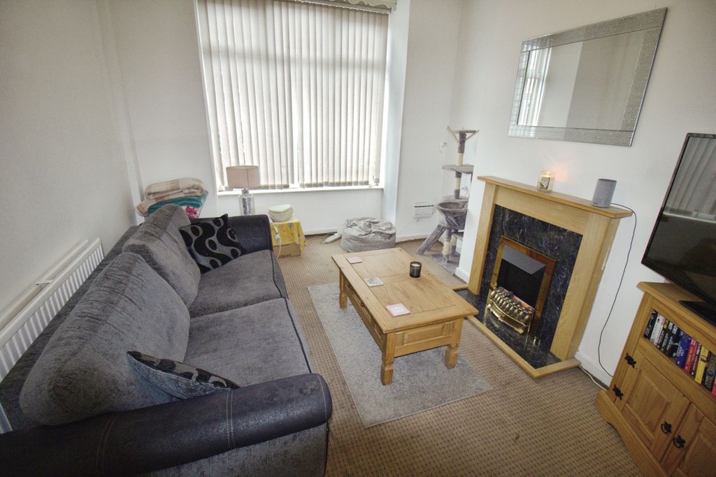 Property photo 2 of 15 Reception 1