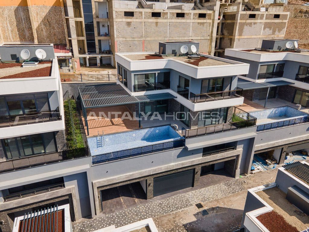 Property photo 1 of 26