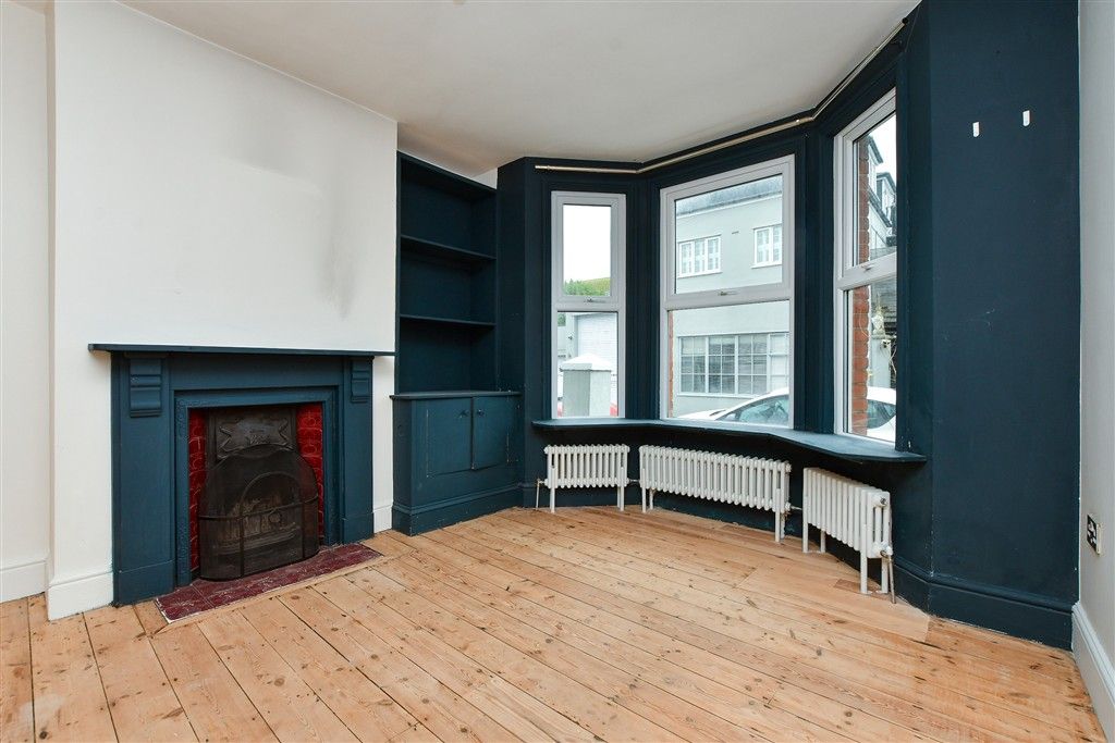 Property photo 2 of 11 Lounge/ Kitchen