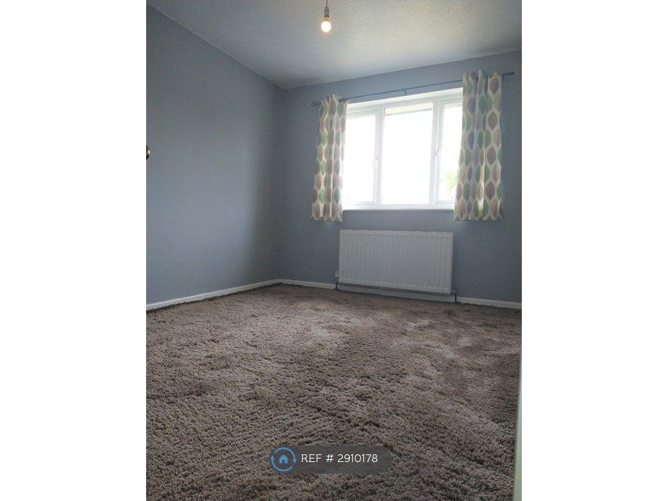 Property photo 3 of 4