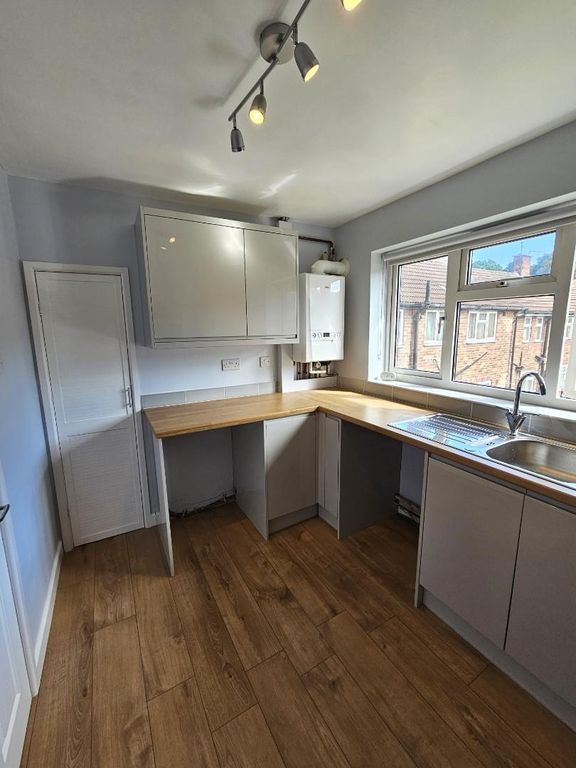 Property photo 2 of 13 Kitchen....Jpg