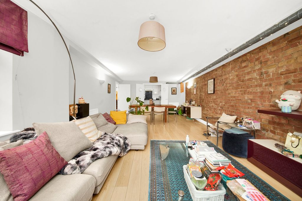 Property photo 3 of 21 Picture No. 03