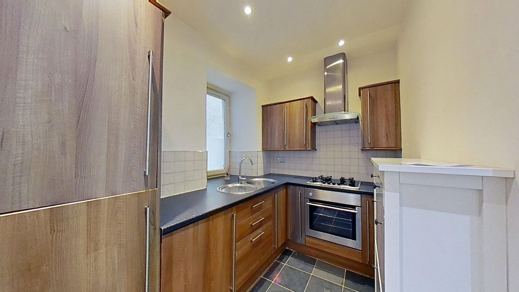 Property photo 3 of 23 Picture No. 13