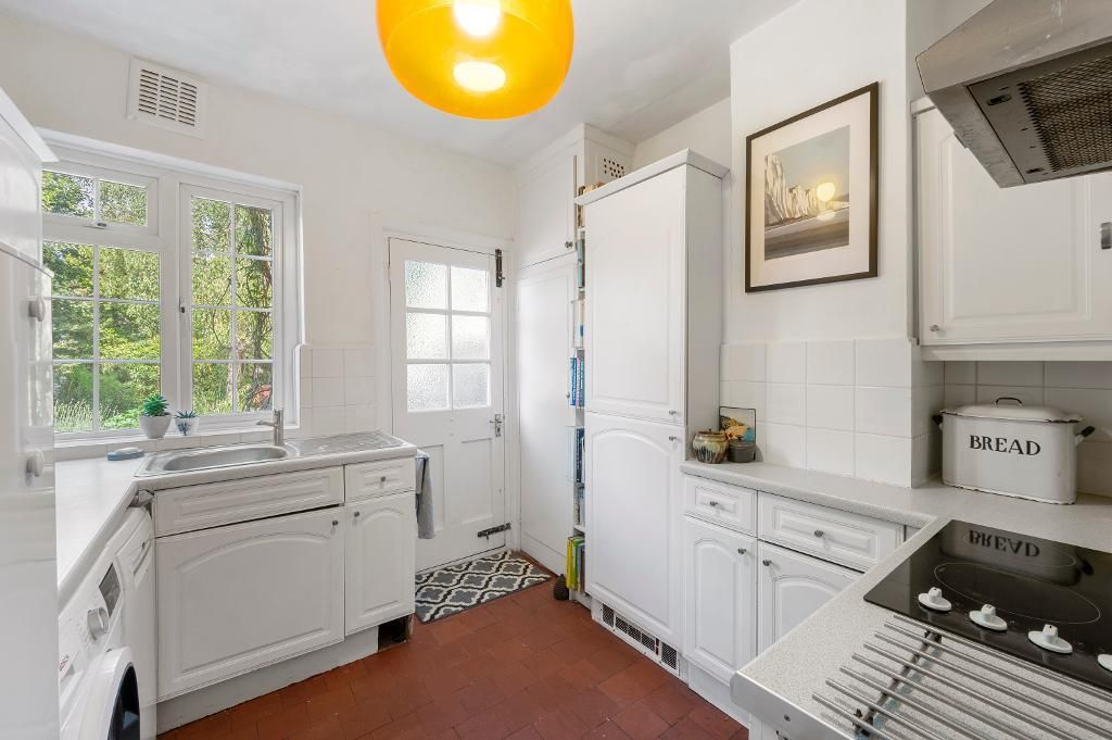 Property photo 3 of 10 Photo 3