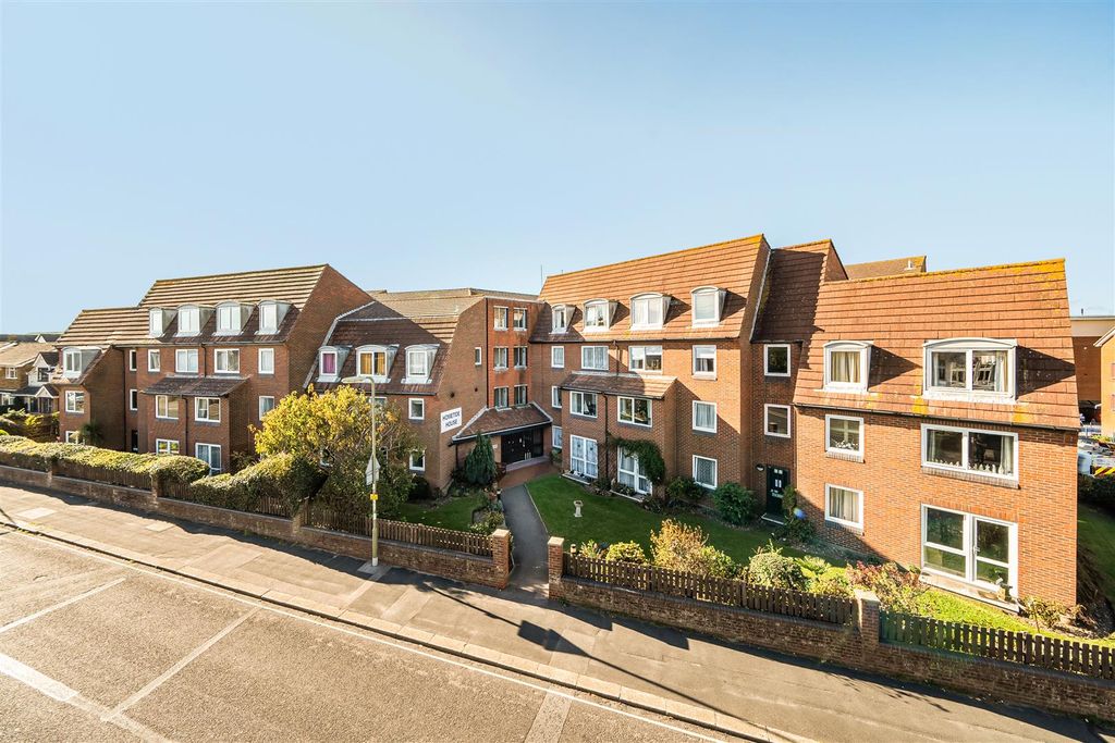 Property photo 1 of 12 Front