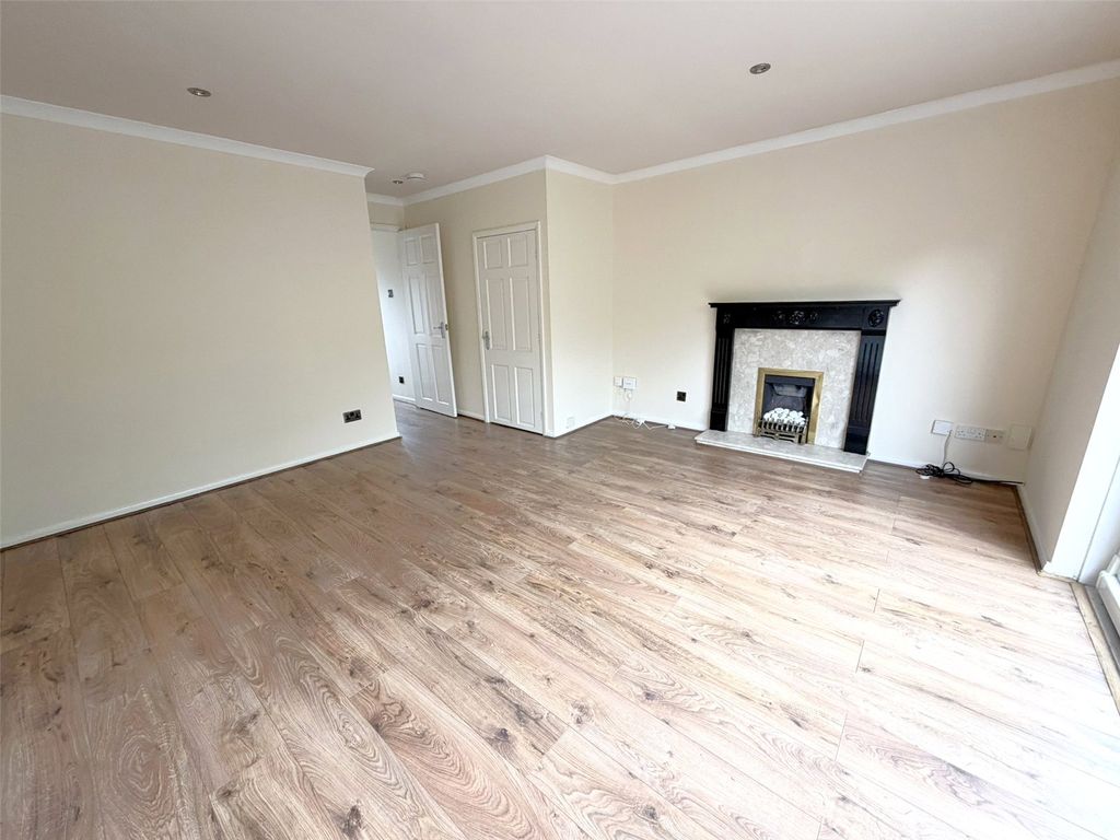 Property photo 3 of 13 Picture No. 29