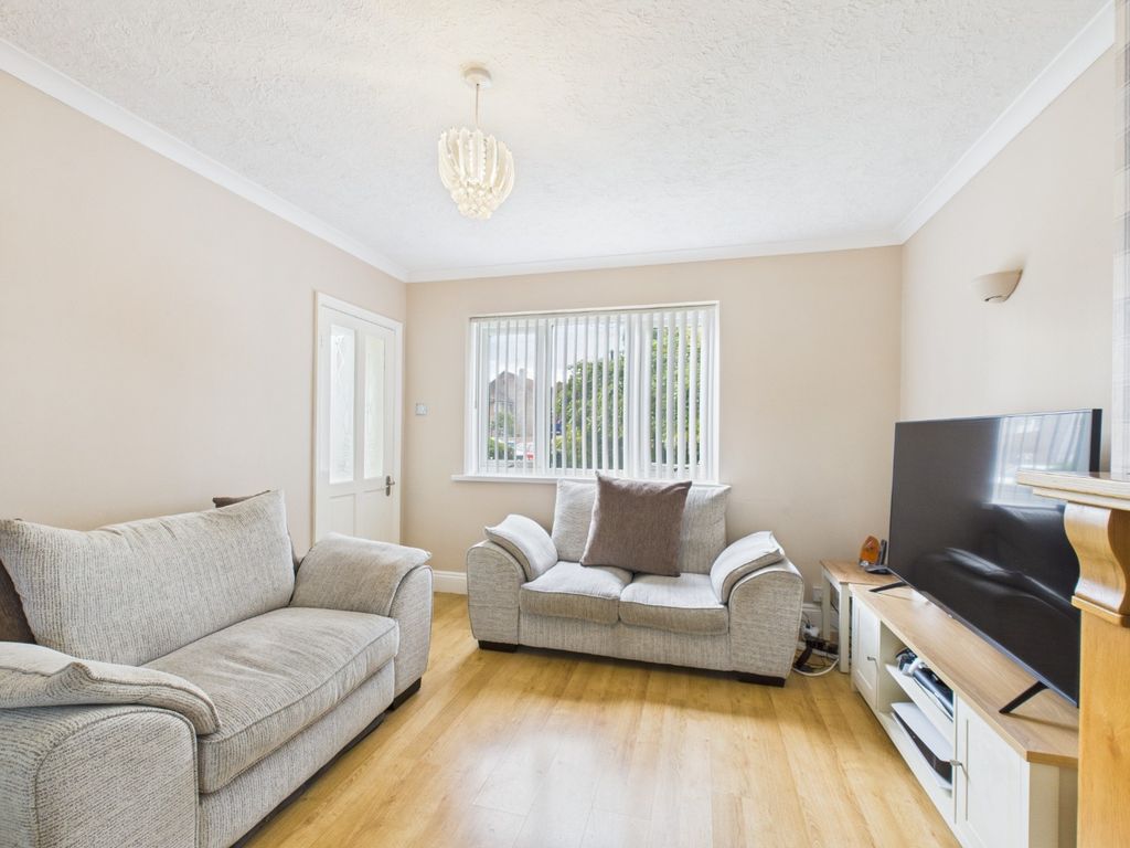 Property photo 3 of 11 4448227