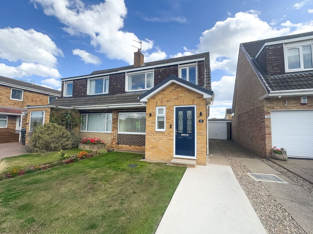 Property photo 1 of 17 Riftswood Marske-16