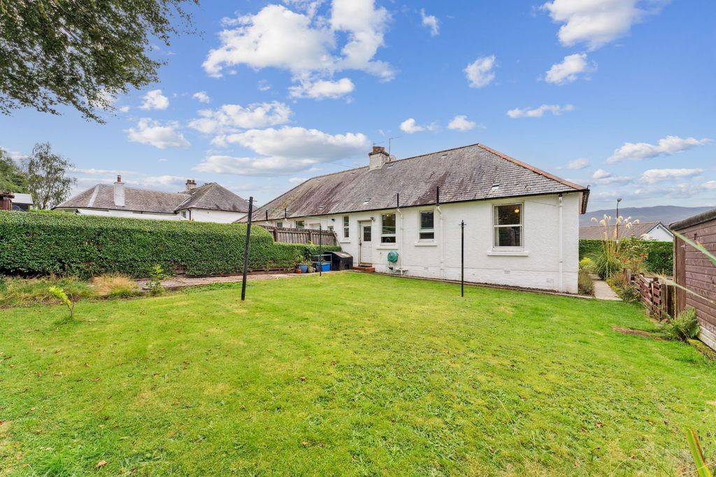 Property photo 2 of 21