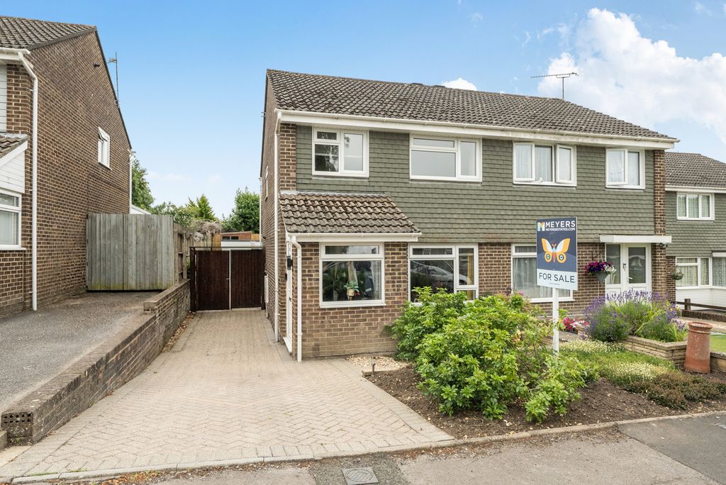 Property photo 1 of 18