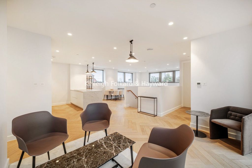 Property photo 2 of 14 Picture No. 01