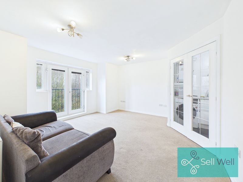 Property photo 2 of 12 Lounge