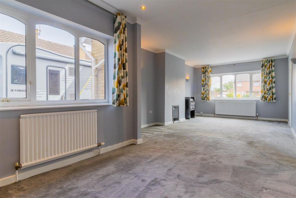 Property photo 2 of 25 Kilsby Road, 45-06.Jpg