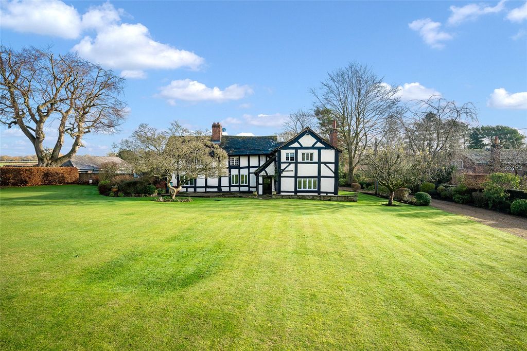 Property photo 3 of 33 Front