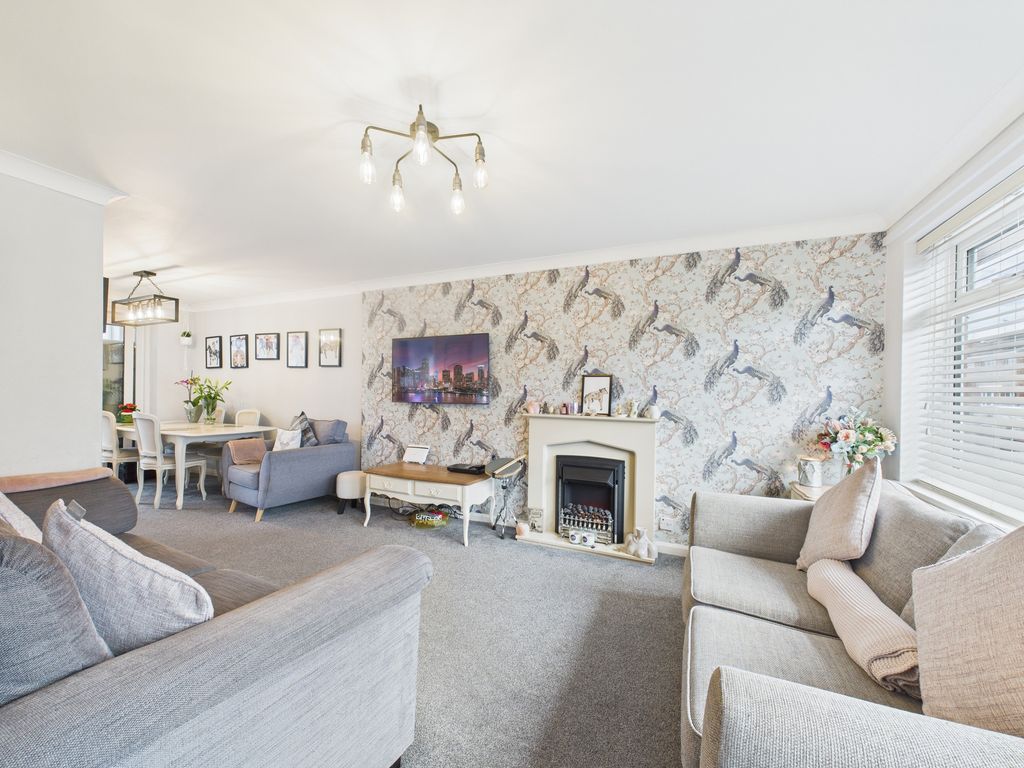 Property photo 3 of 21