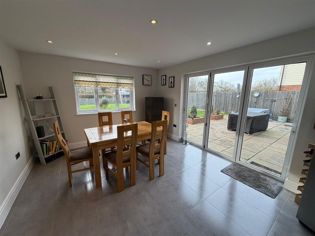 Property photo 2 of 16 Lounge/Diner