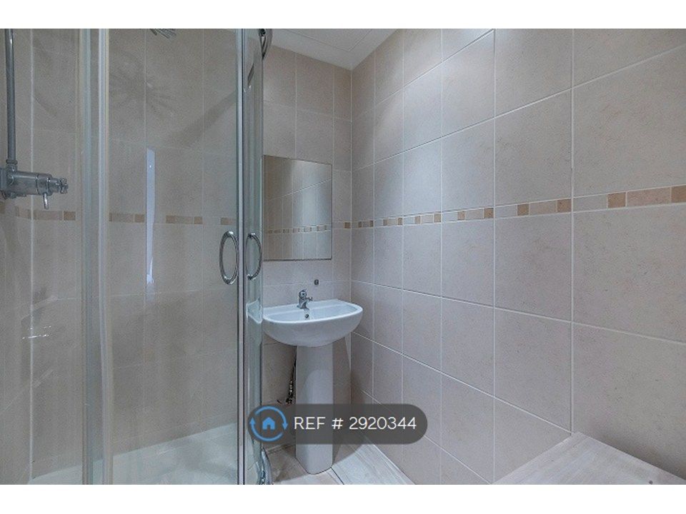 Property photo 3 of 11 Family Bathroom
