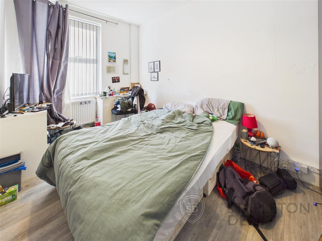 Property photo 3 of 9 Cam04709G0-Pr0355-Still009.Jpg