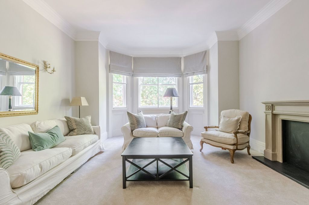 Property photo 1 of 11 Reception Room