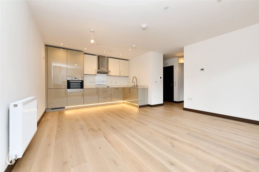 Property photo 2 of 10 Picture No. 26