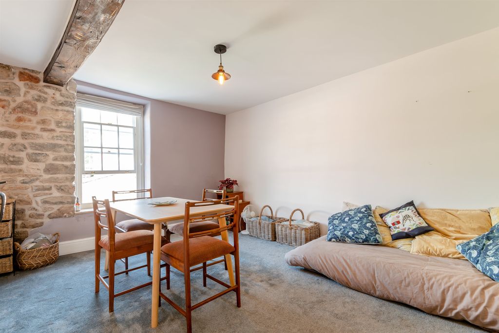 Additional image 4 of 2 bed flat for saleBridge Street, Chepstow, Monmouthshire NP16