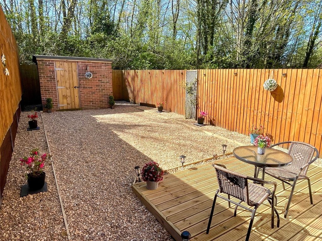 Property photo 1 of 19 Garden