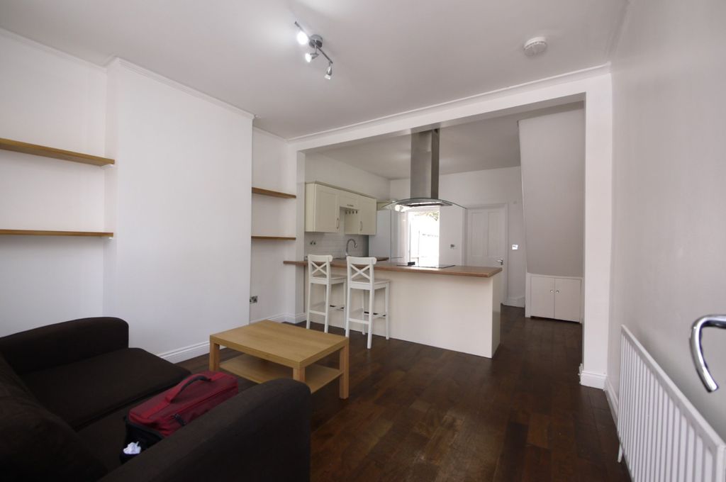 Property photo 2 of 7 4329411