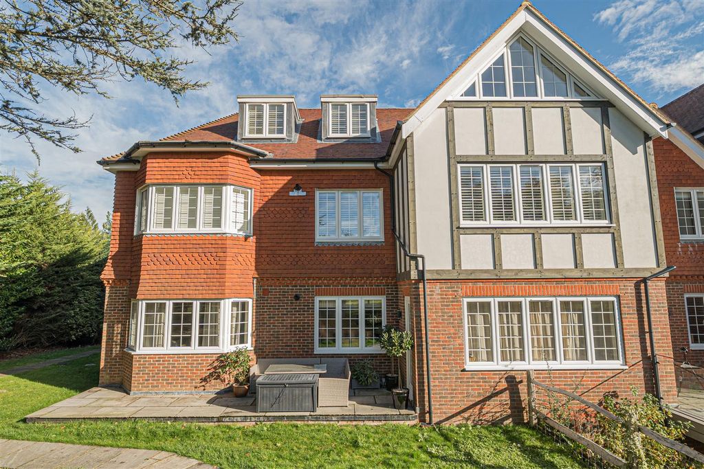 Property photo 1 of 38 Rear