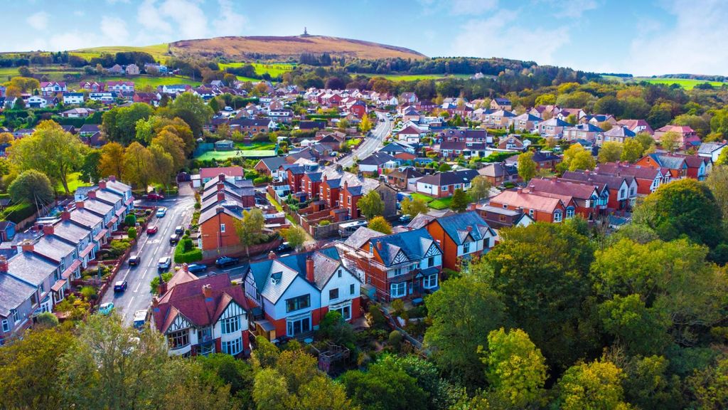 Property photo 3 of 17