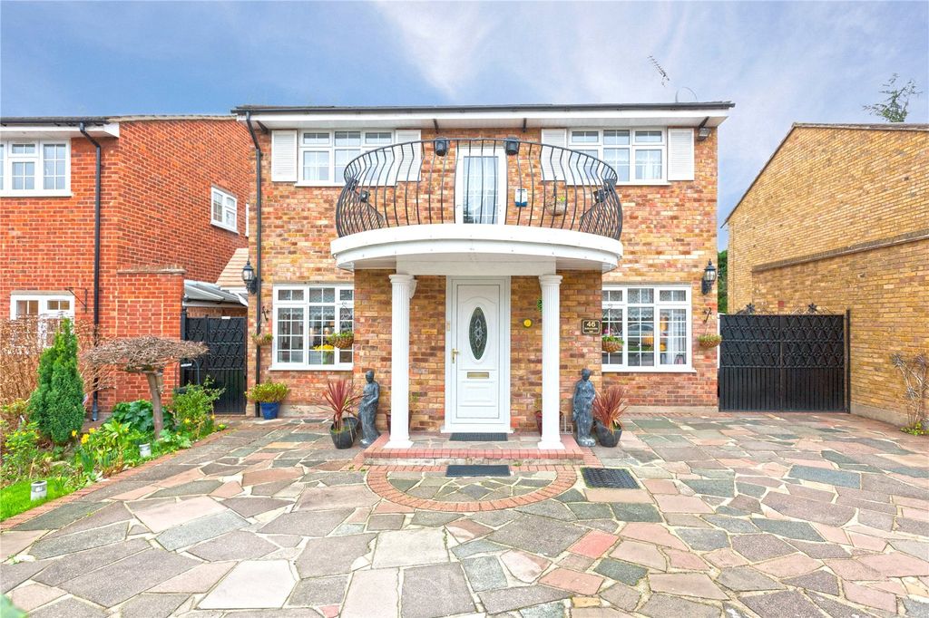 Property photo 1 of 16 Front