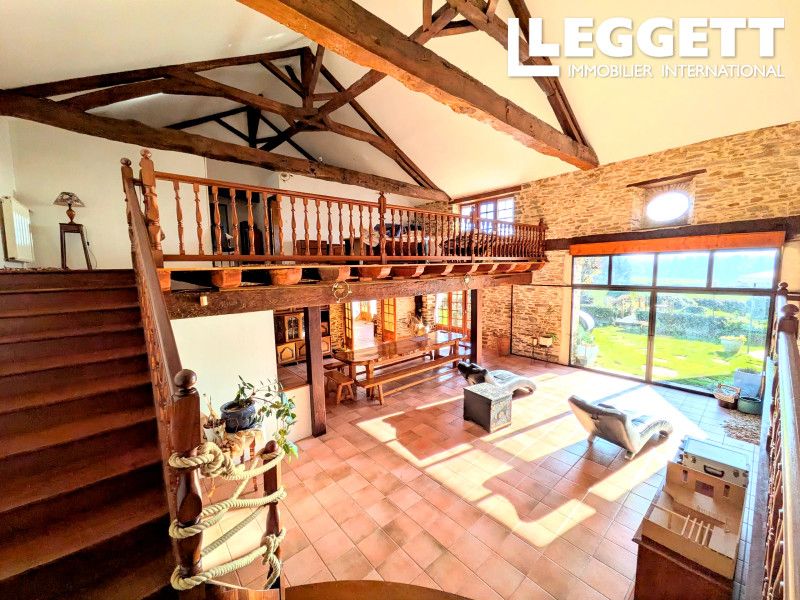 Property photo 3 of 10