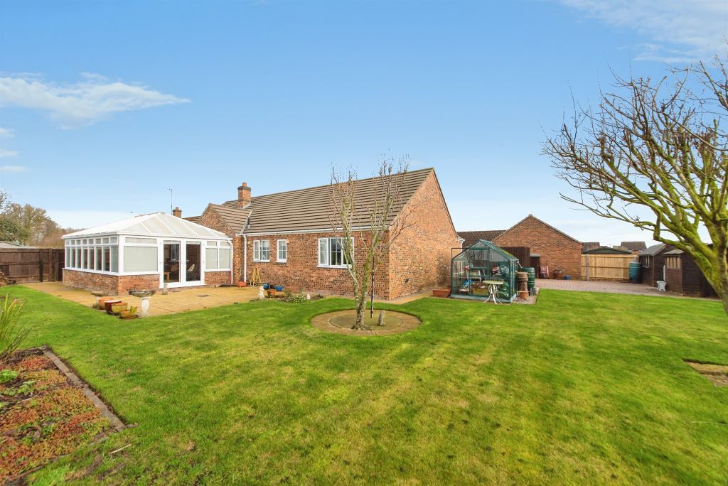 Property photo 2 of 19