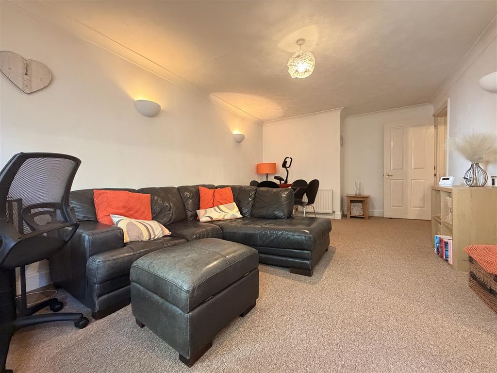 Property photo 3 of 10 Img_9965.Jpg
